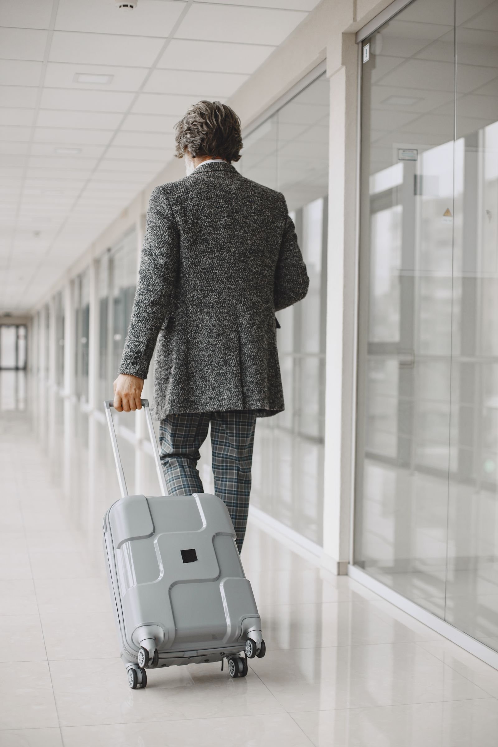 Tom Bradley International Terminal LAX Arrival Guide — Lux4Rides luxury chauffeur