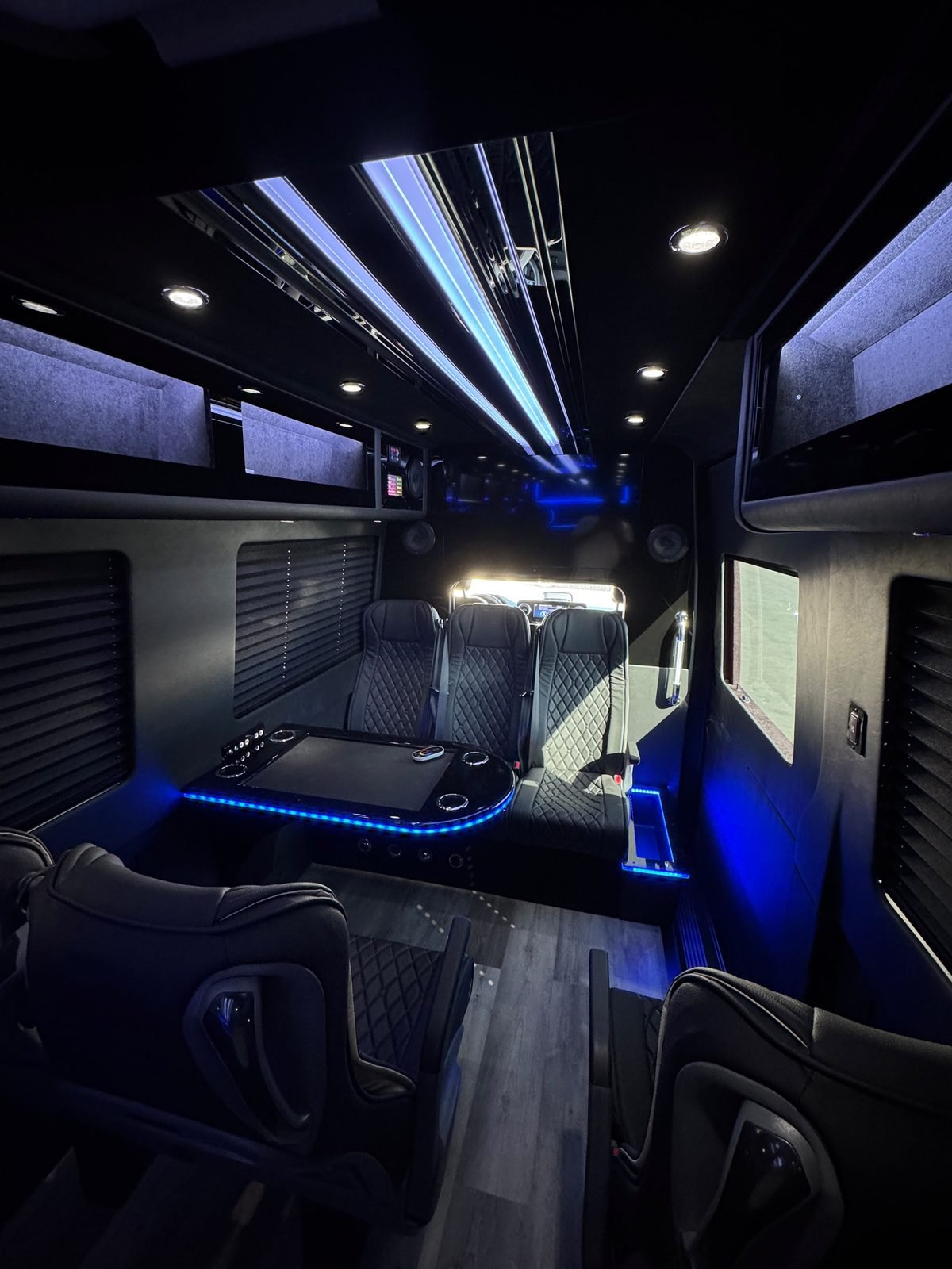 Executive 2 Mercedes Sprinter, Los Angeles — interior blue lighting