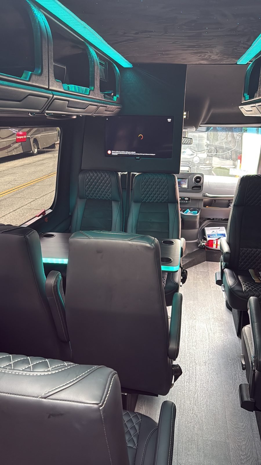 Executive 3 Mercedes Sprinter, Los Angeles — interior daylight teal accent