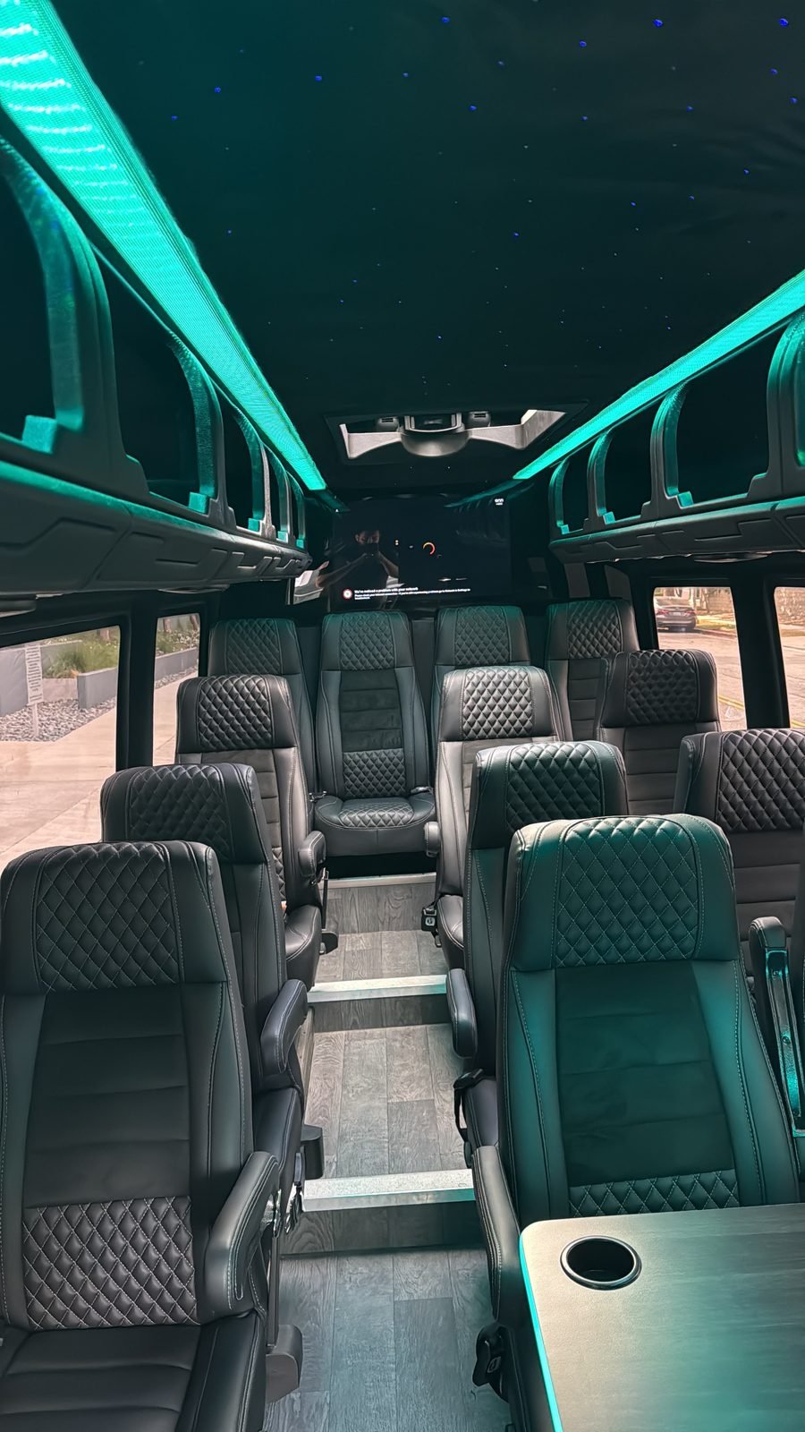 Executive 3 Mercedes Sprinter, Los Angeles — interior daylight teal forward