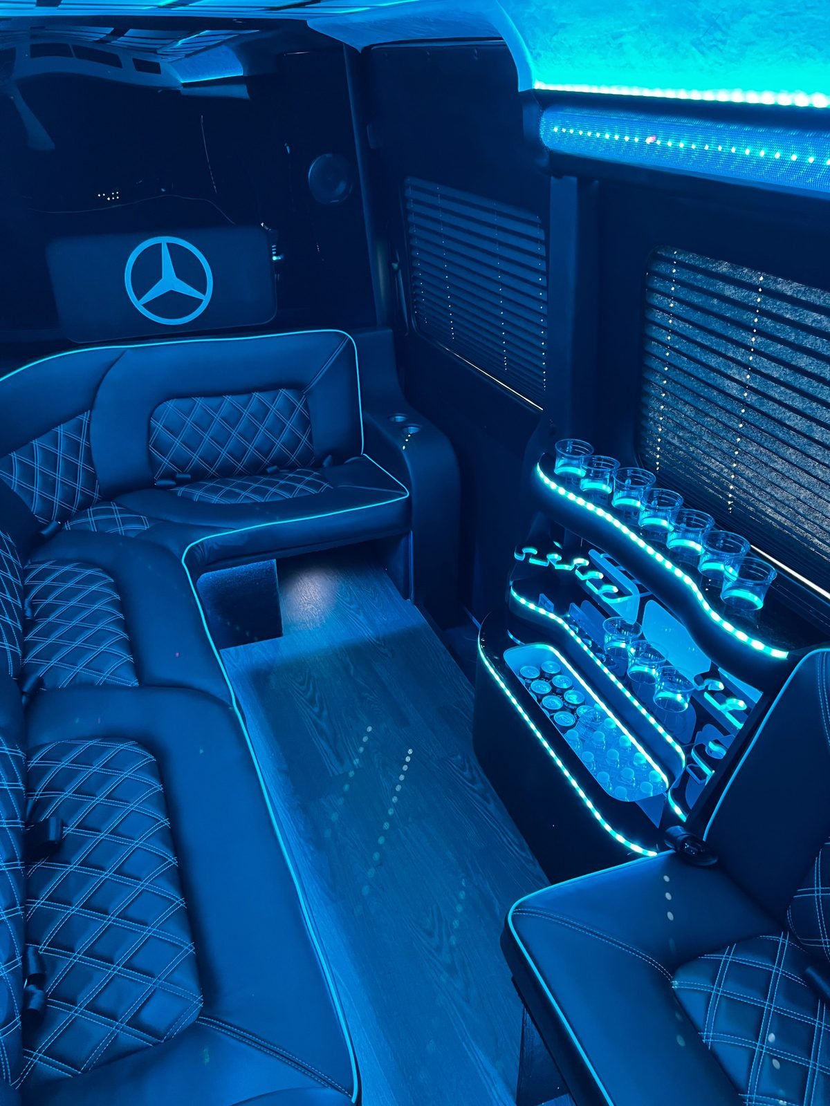 Limo 3 Mercedes Sprinter, Los Angeles — interior blue
